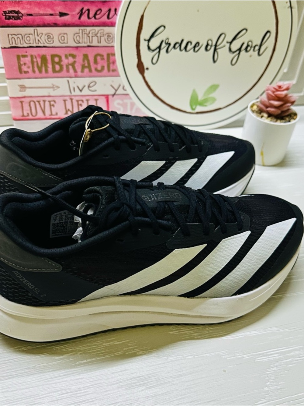 Size 7 adidas Black & White Performance Running Sneakers - Picture 6 of 13